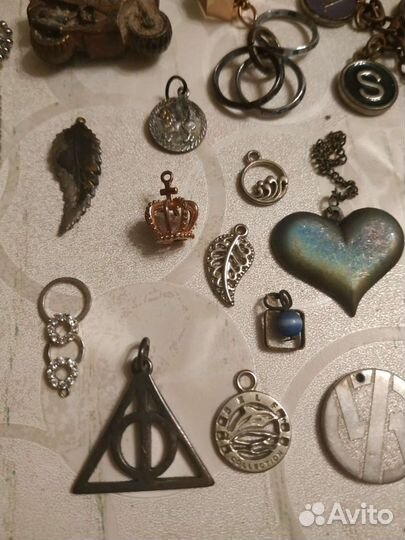 Брелки подвески сережки кулоны одним лотом