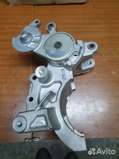 Механизм натяжителя ремня тоёта прадо 150