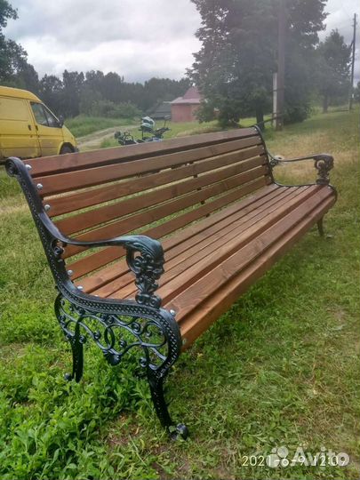 Чугунная скамья