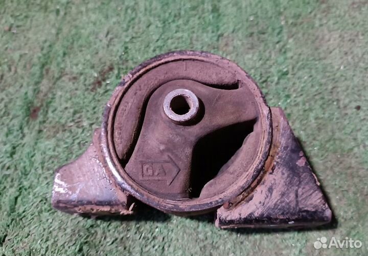 Опора двигателя задняя Nissan Almera