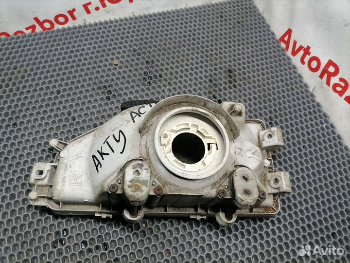 Фара правая Honda Acty II