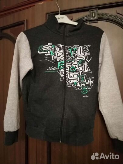 Костюм спортивный