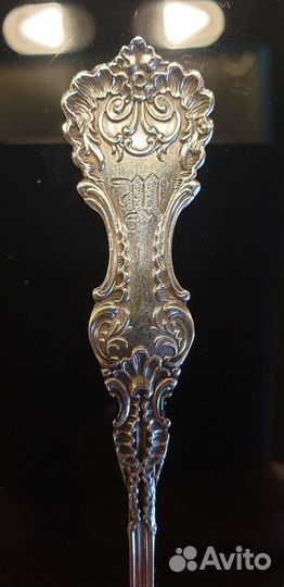 Серебряная чайная ложка