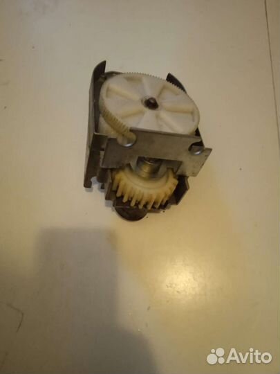 Запчасти от электрической мясорубки