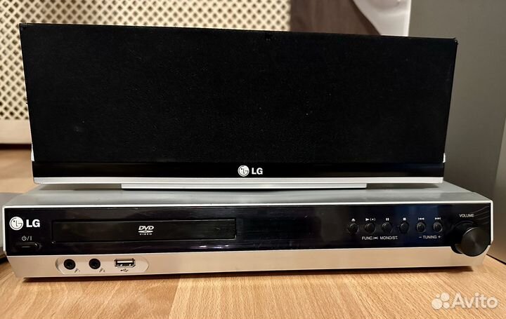 Домашний кинотеатр с караоке LG SH32PH
