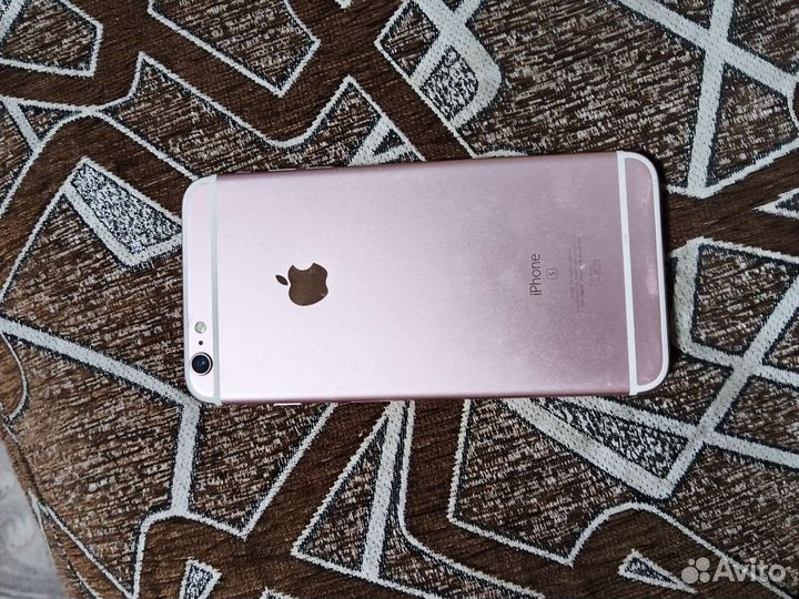 Телефон iPhone 6s