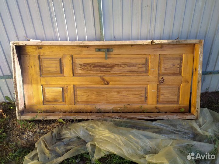 Двери деревянные