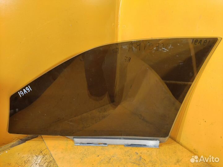 Стекло переднее правое для Opel Vectra B