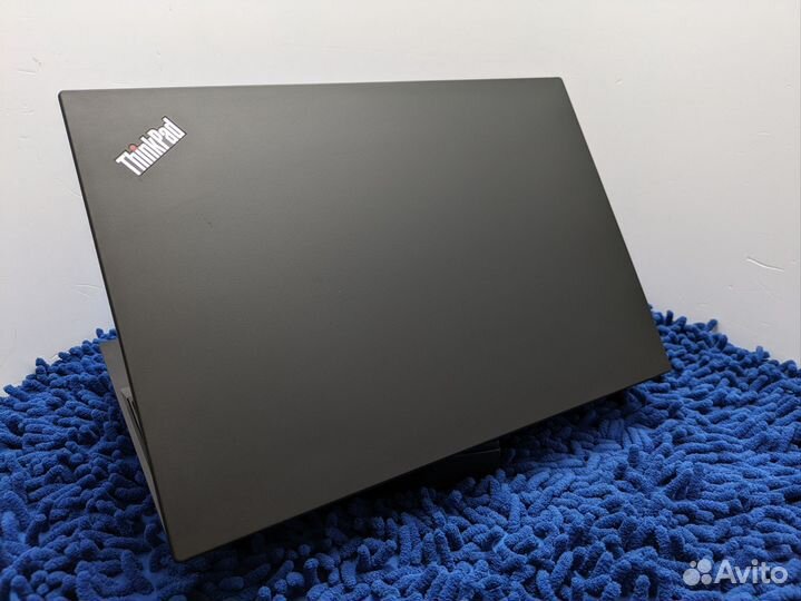 Ноутбук Lenovo ThinkPad P15s i7 32/1024 P520 2Gb