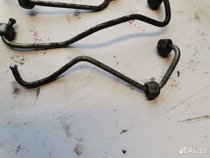 Топливная трубка к-кт Volkswagen Passat B3 1.9 TDI