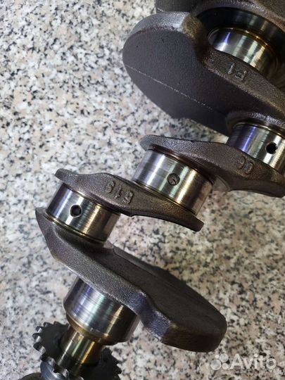 Коленвал K4M renault АКПП