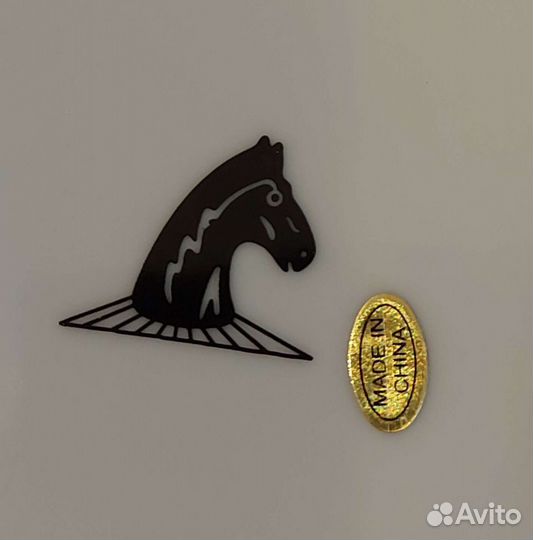 Тарелки из фарфора