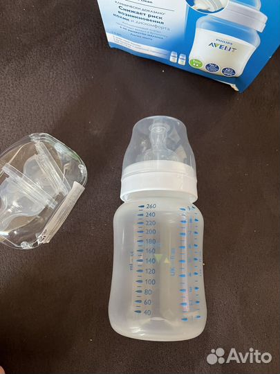 Бутылочка Avent Anti-colic с 2 сосками 260мл