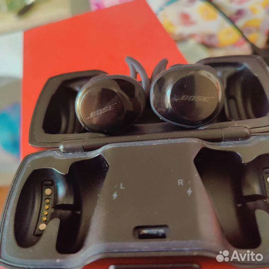 Беспроводные наушники bose sport earbuds