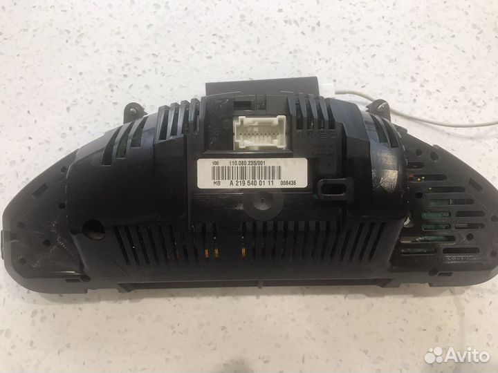 Щиток приборов Mercedes