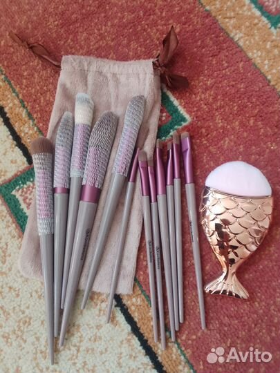 Кисти для макияжа