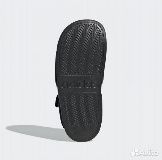 Новые сандалии Adidas оригинал Р.35-36