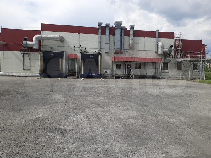 Здание, 3353 м²