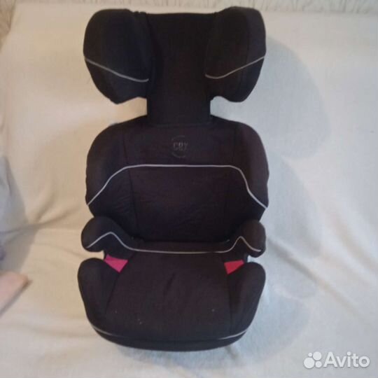 Детское автомобильное кресло