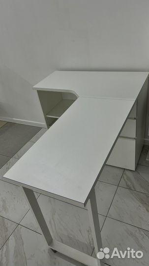 Письменный стол IKEA