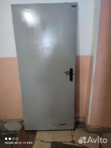 Металлическая дверь бу