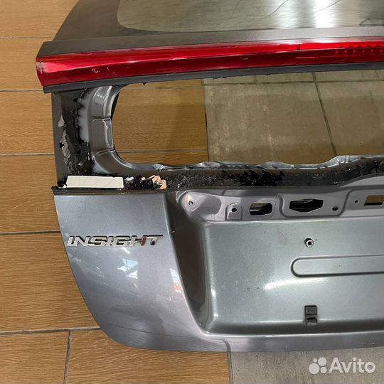 Крышка багажника Honda Insight 2 поколение 09-14