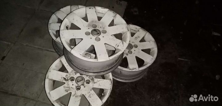 Литые диски r 15 4100