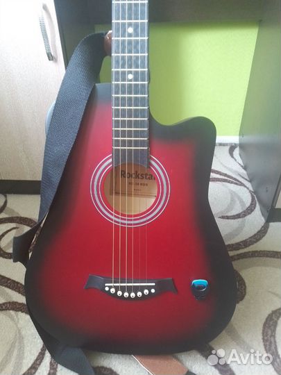 Акустическая гитара