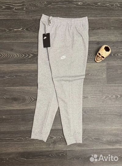 Спортивные штаны nike