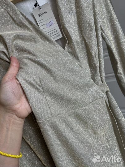 Платье с блестками