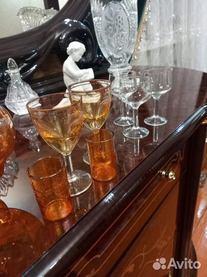 Графин с рюмками, дутое стекло