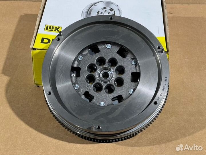 Маховик двухмассовый VW Crafter 2.5 TDI 2006-2011