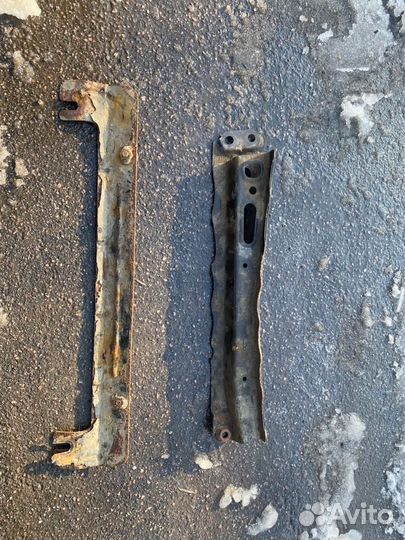 Балка продольная тайота рав 4