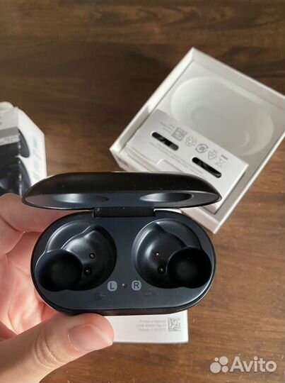 Кейс от Samsung galaxy buds