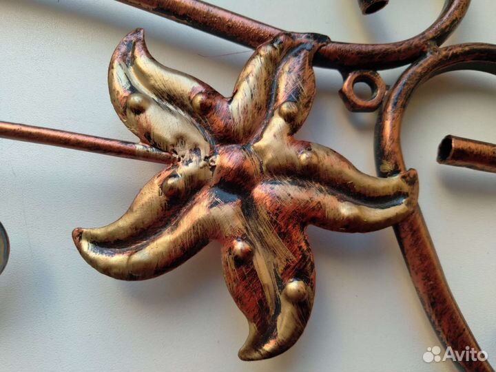 Новая вешалка настенная на 5 крючков металл