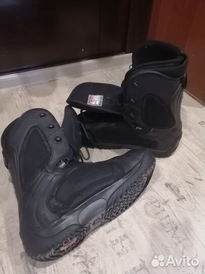Сноубордические ботинки
