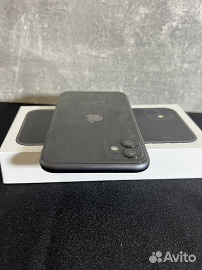 iPhone 11, 64 ГБ