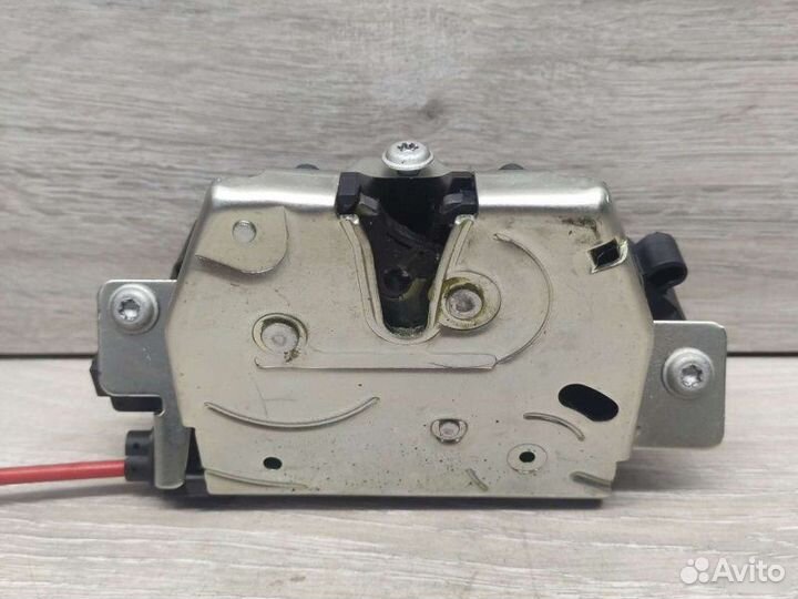 Замок крышки багажника Mercedes M W164