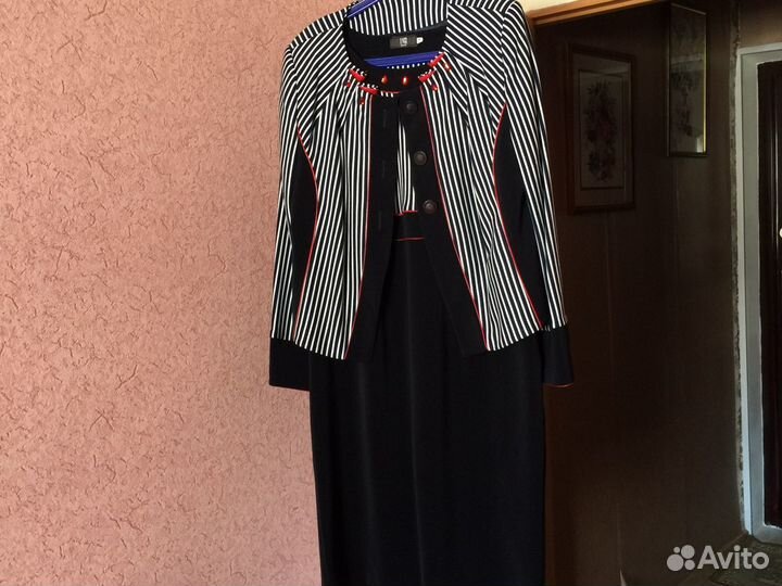 Платье женское