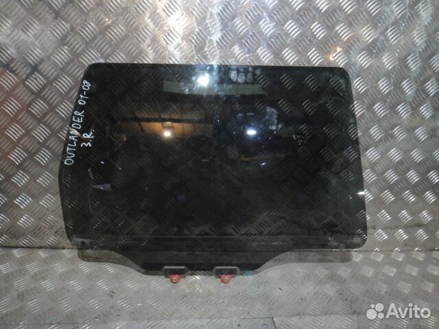 Стекло Outlander (01-08) зад R б\у