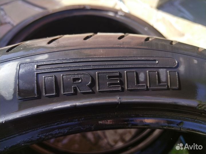 Pirelli P Zero 275/35 R21