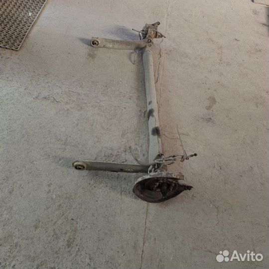 Балка подвески задняя Hyundai Lantra J1 1995