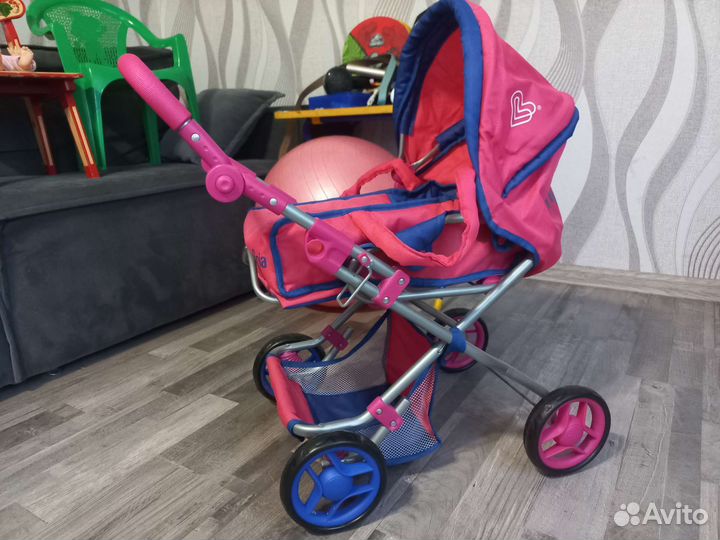 Кукольная коляска для куклы