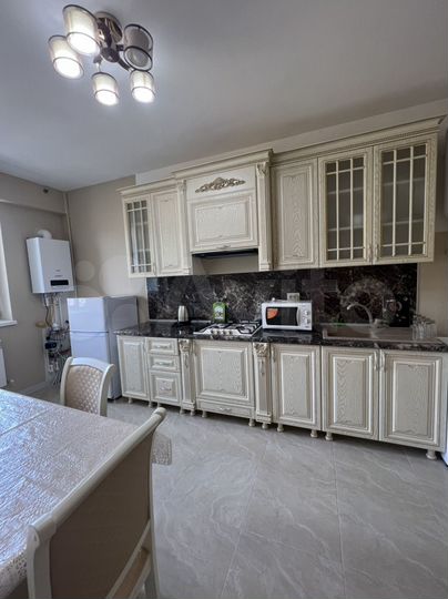 2-к. квартира, 86 м², 12/13 эт.