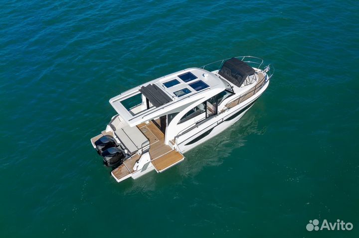 Катер Beneteau Antares 11 с моторами Suzuki DF300