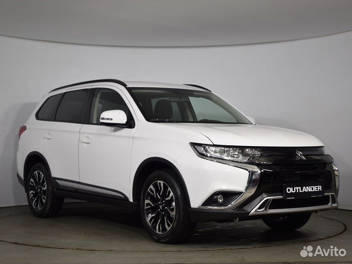 Mitsubishi Outlander 2.0 CVT, 2022