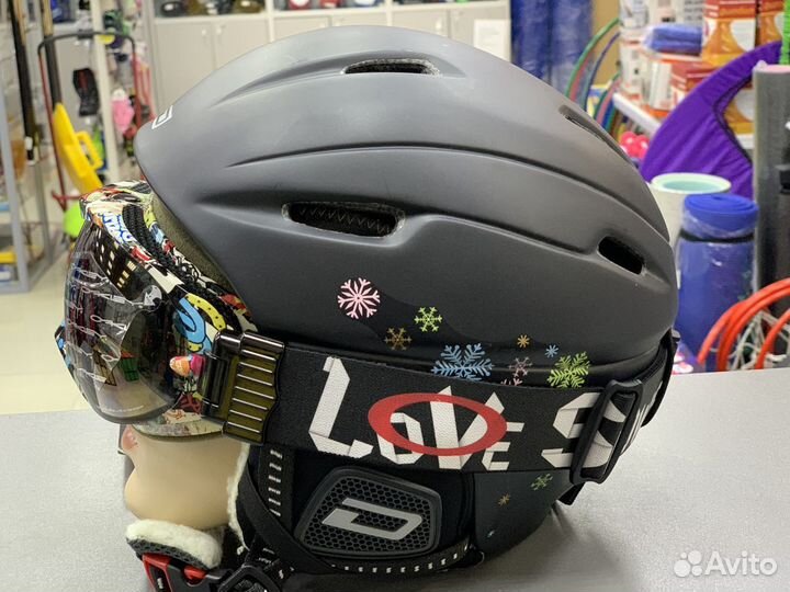 Шлем горнолыжный женский