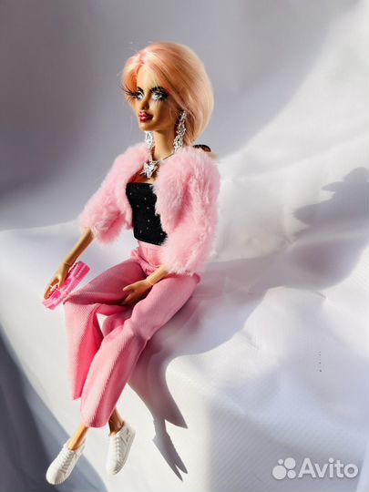 Кукла Барби
