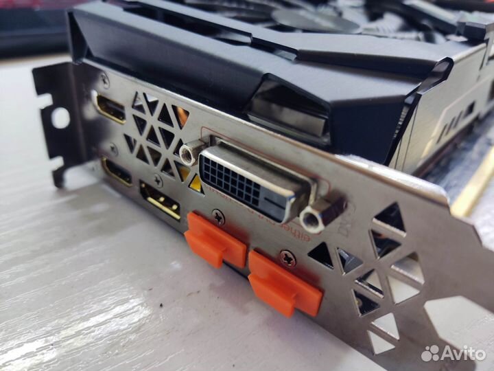 Видеокарта Aorus gigabyte 1080 ti