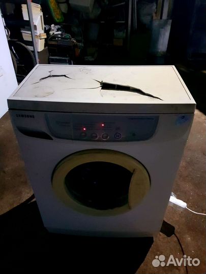 Стиральная машина Samsung. Возможна доставка